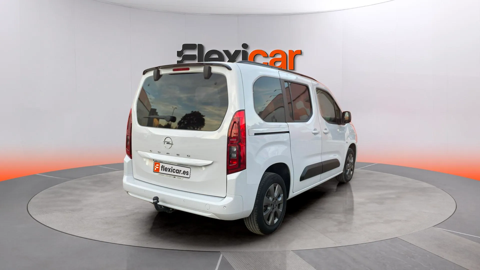 Opel Combo 1.5 Td MT6 €6.4 - foto 7