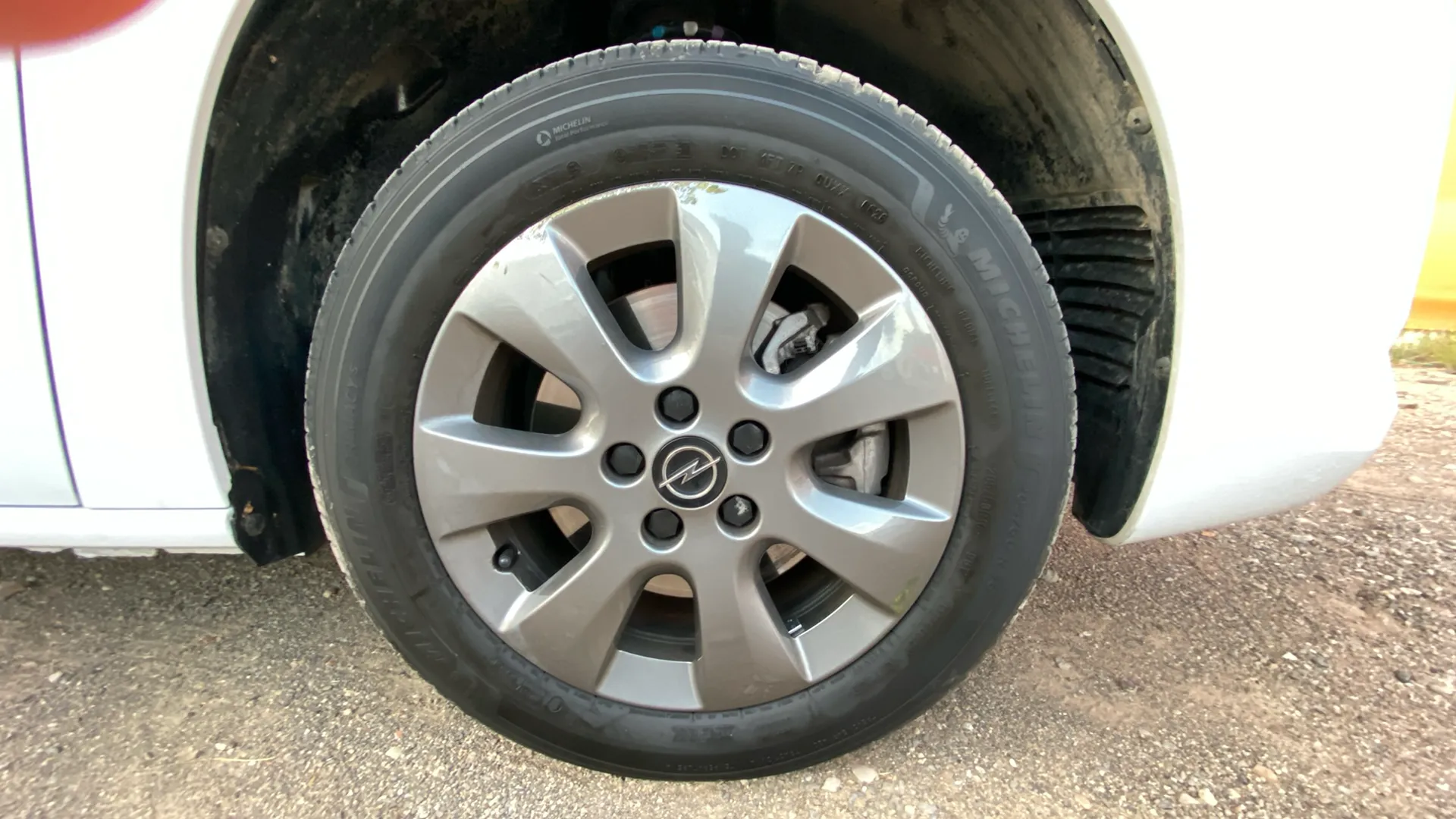 Opel Combo 1.5 Td MT6 €6.4 - foto 22