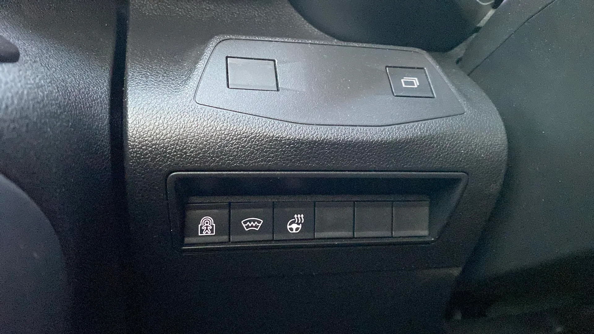 Opel Combo 1.5 Td MT6 €6.4 - foto 21
