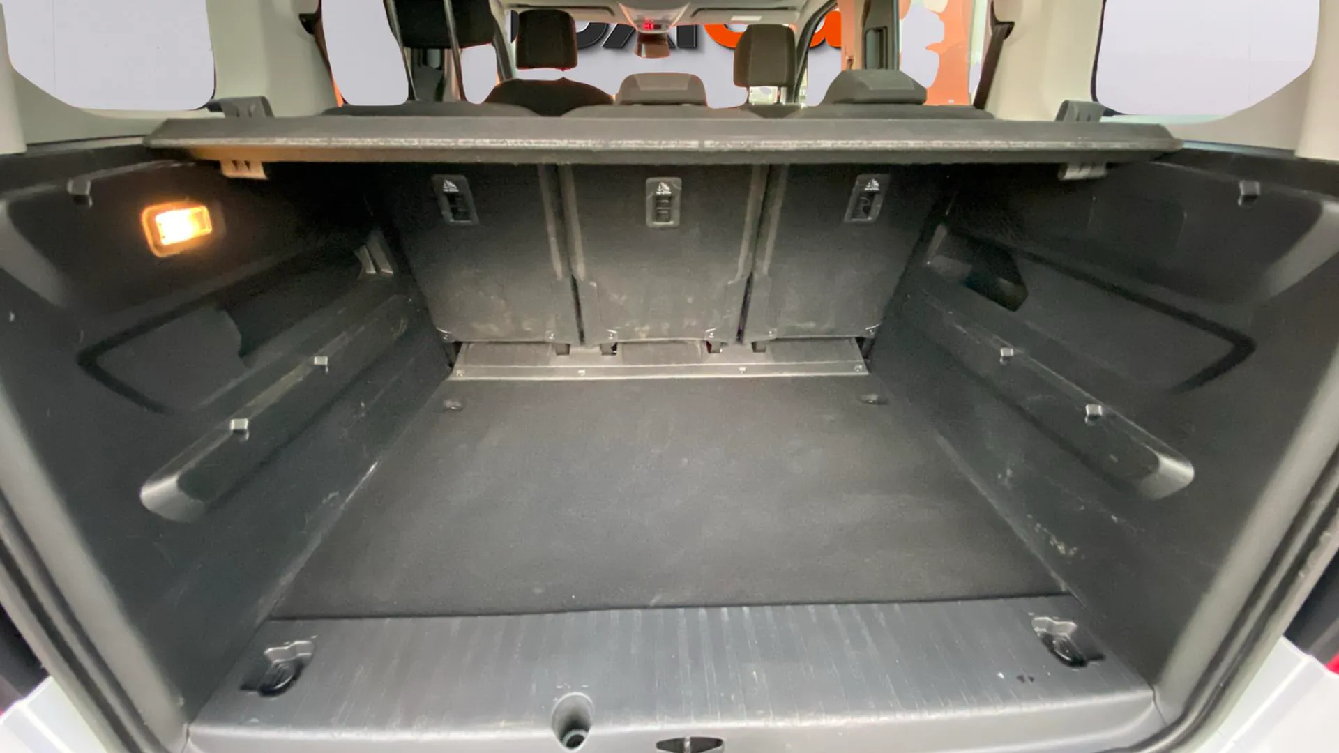 Opel Combo 1.5 Td MT6 €6.4 - foto 9
