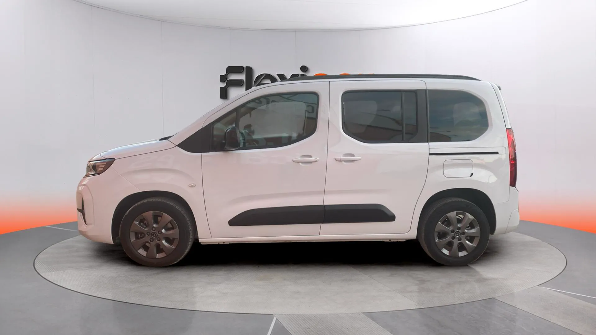 Opel Combo 1.5 Td MT6 €6.4 - foto 4