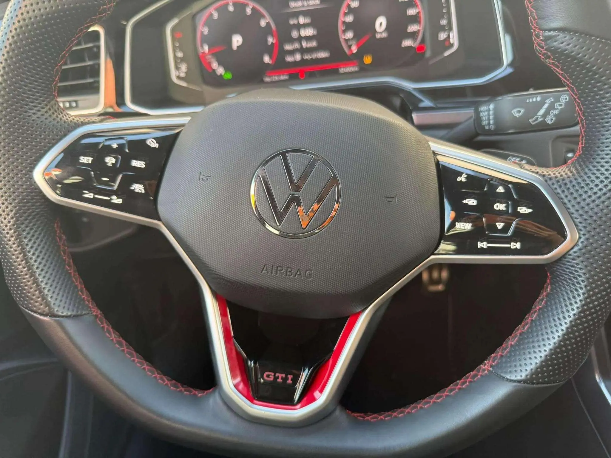 Volkswagen Polo GTI 2.0 TSI DSG - foto 10