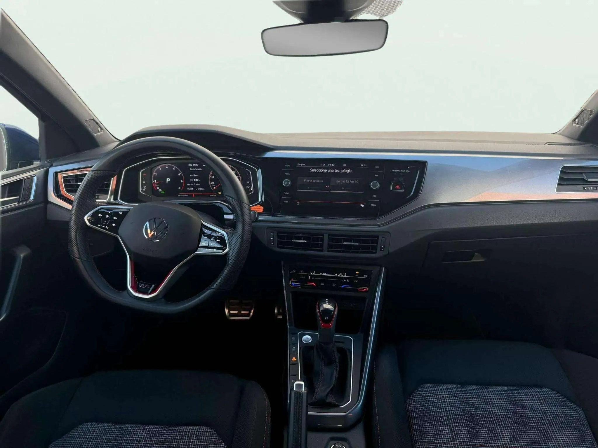 Volkswagen Polo GTI 2.0 TSI DSG - foto 13