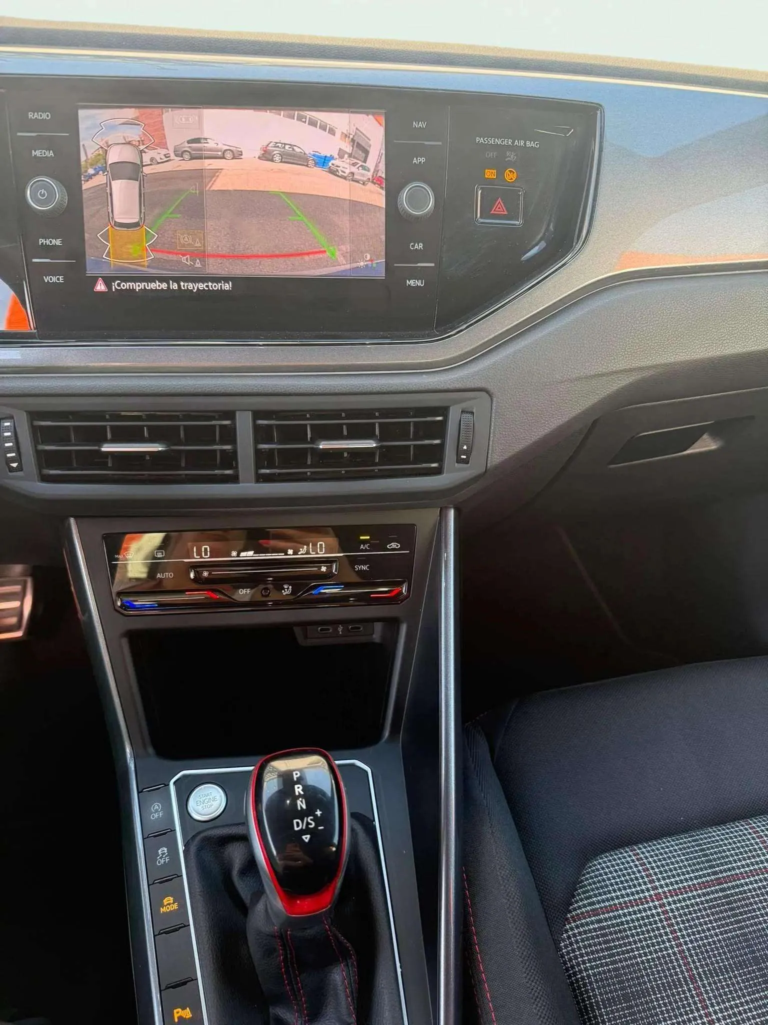 Volkswagen Polo GTI 2.0 TSI DSG - foto 18