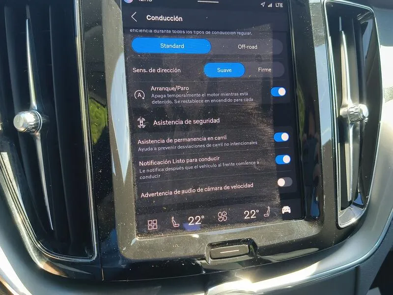 Volvo XC60 2.0 B4 D Core - foto 18