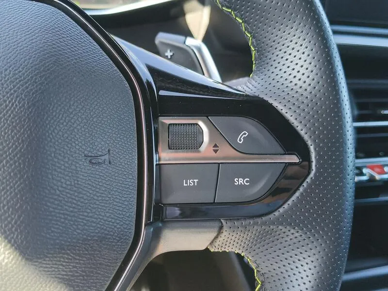 Peugeot 2008 GT BlueHDi 130 - foto 24