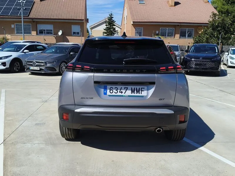 Peugeot 2008 GT BlueHDi 130 - foto 5