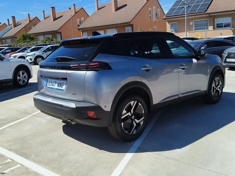 Peugeot 2008 GT BlueHDi 130 - foto 6