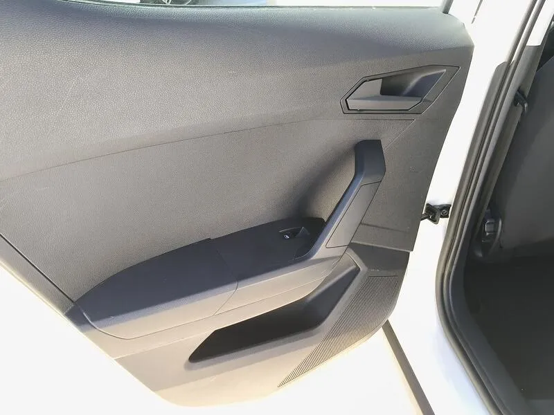 SEAT Arona 1.0 TSI Reference - foto 33