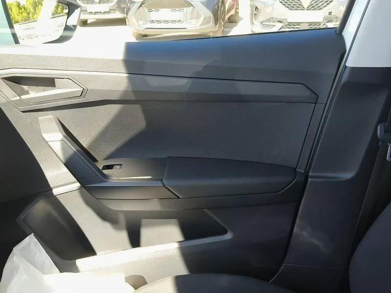 SEAT Arona 1.0 TSI Reference - foto 19