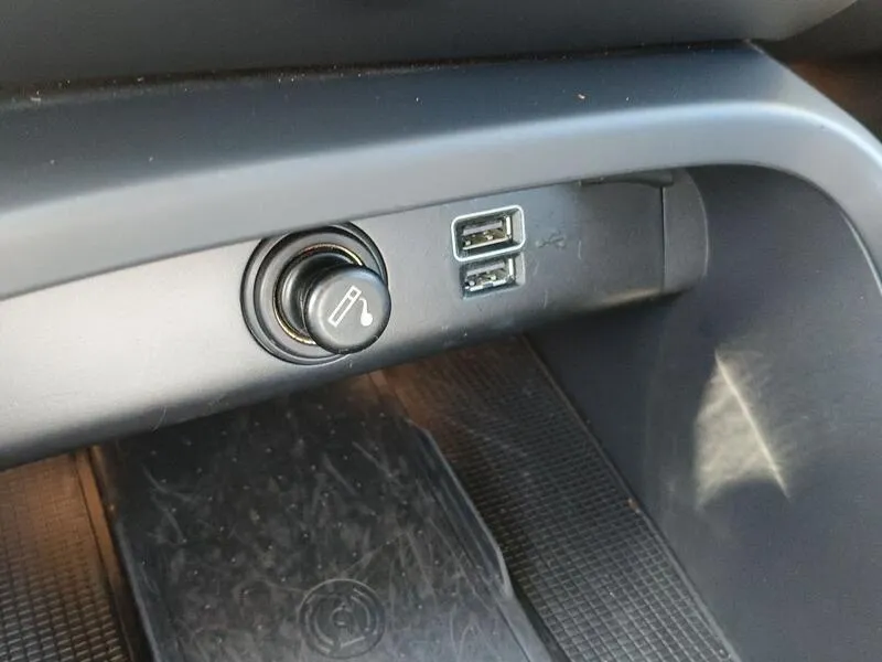 Volvo XC40 1.5 T4 Twin Recharge Plus Bright - foto 13