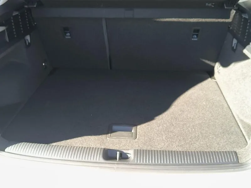 Audi Q2 Design 30 TFSI - foto 35