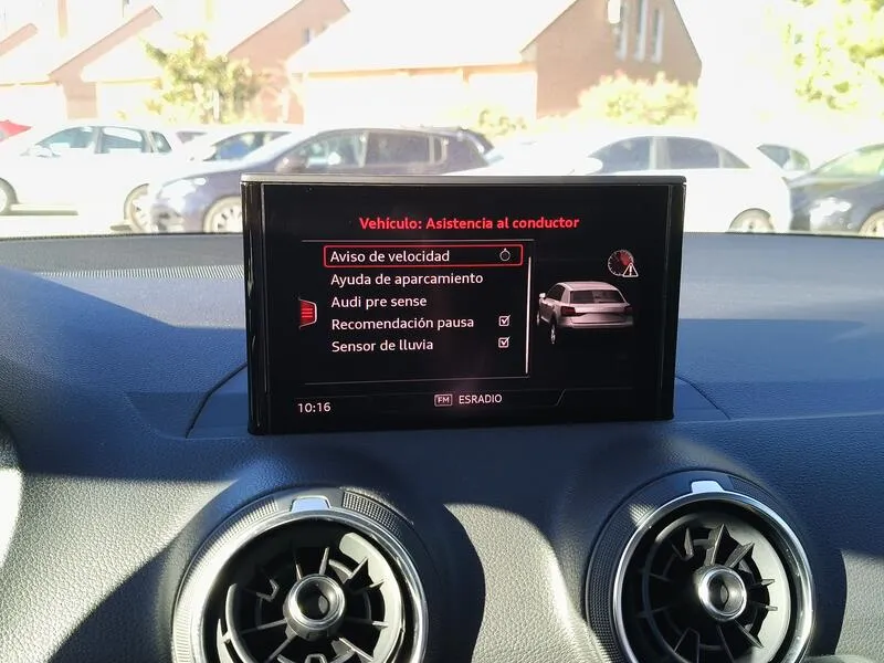 Audi Q2 Design 30 TFSI - foto 16