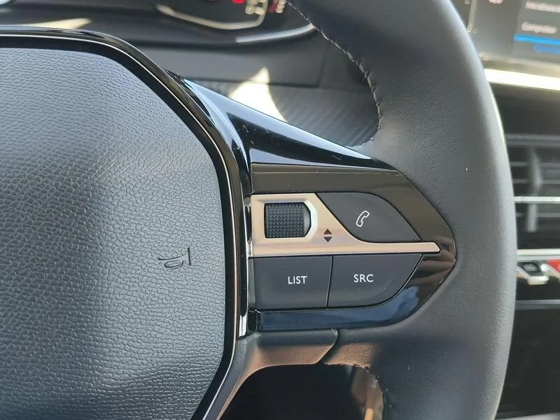 Peugeot 2008 Active Pack BlueHDi - foto 23