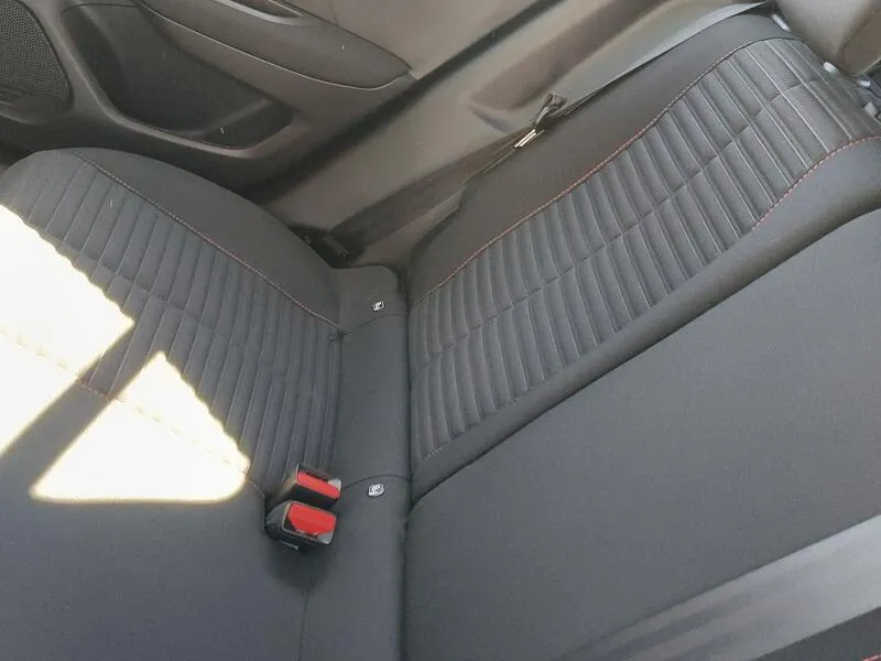 Peugeot 2008 Active Pack BlueHDi - foto 33