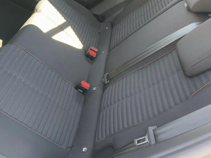 Peugeot 2008 Active Pack BlueHDi - foto 34