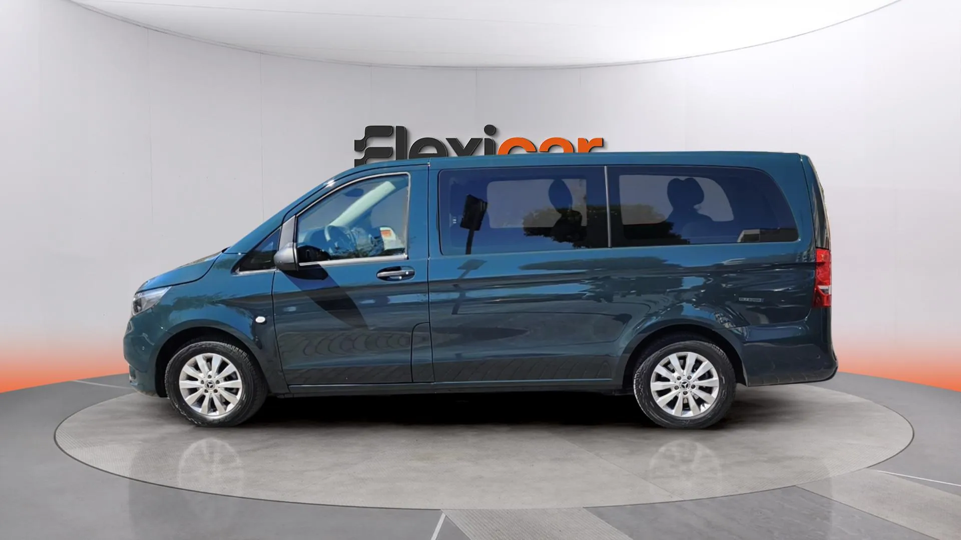 Mercedes-Benz Vito tourer larga 2.2 - foto 3