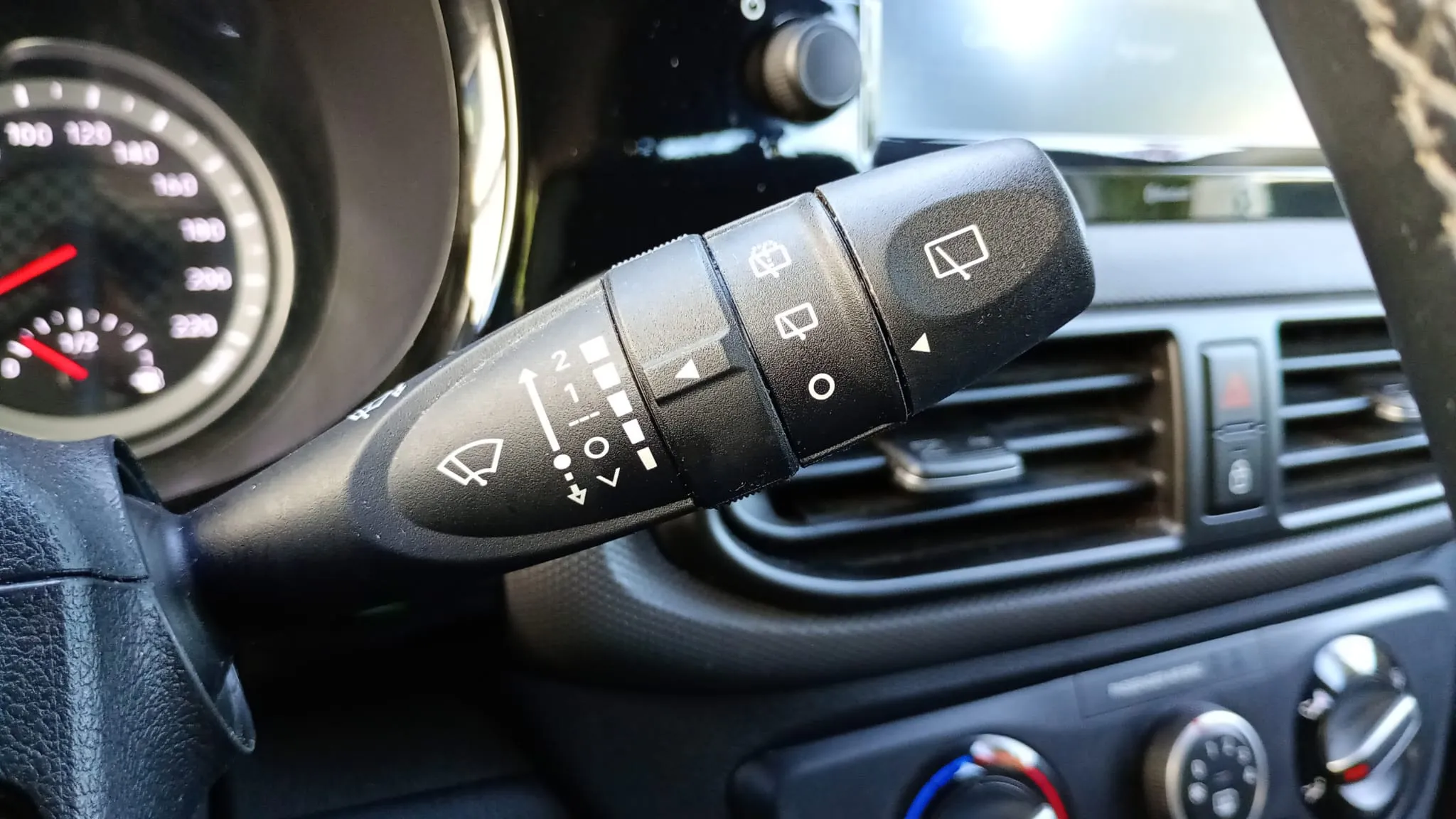 Hyundai i10 1.0 Essence - foto 13