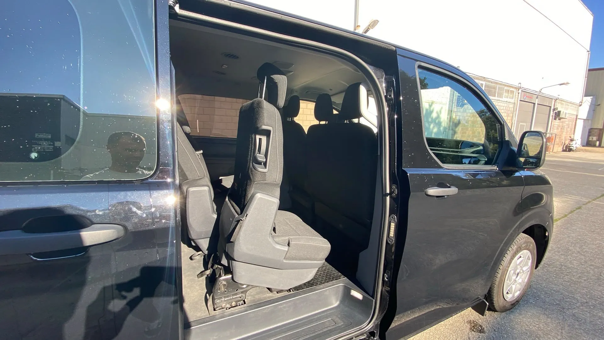 Ford Transit Custom Kombi 2.0 Eco 320 L1 Trail AWD - foto 25