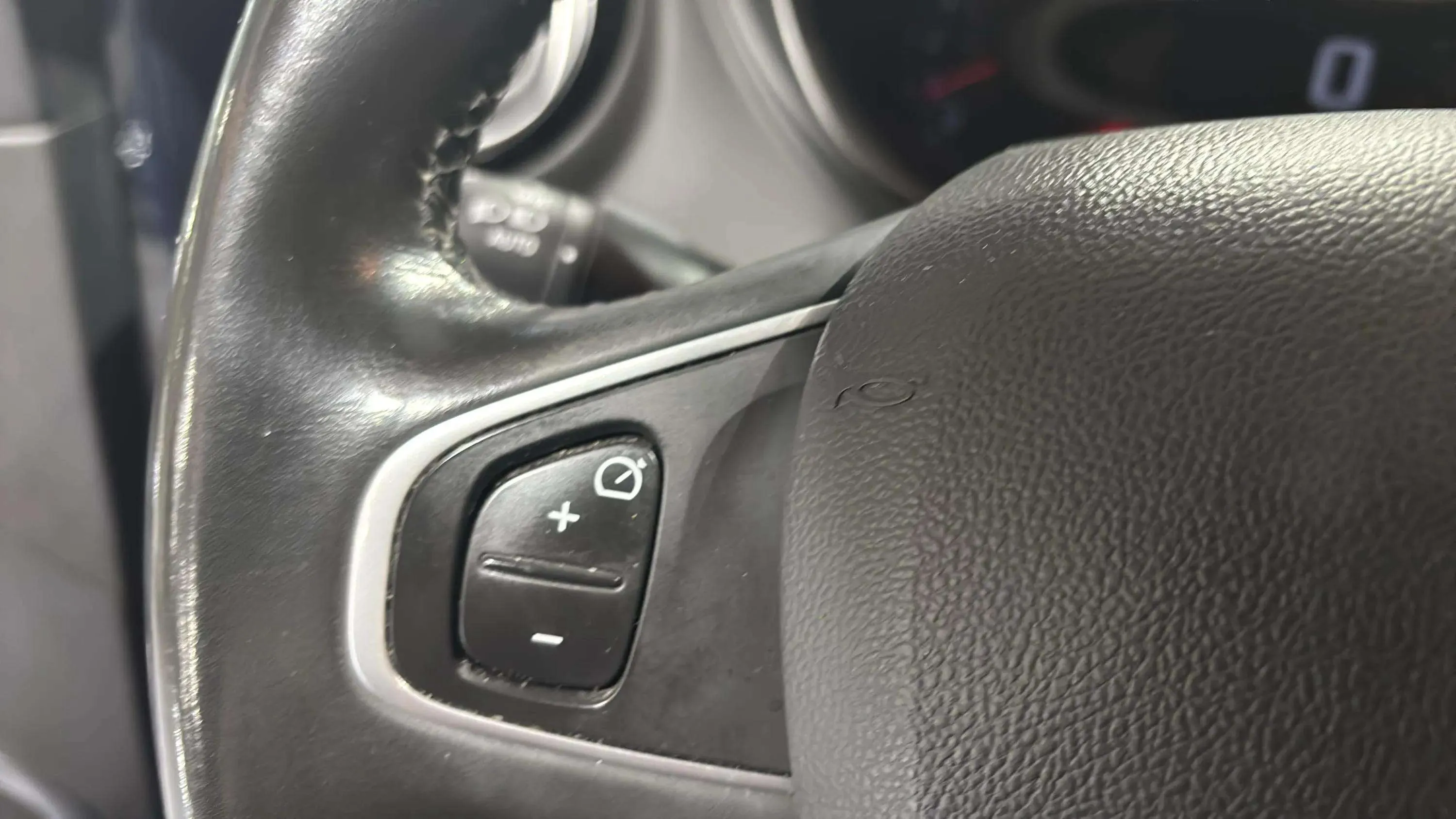 Renault Captur Zen TCe GPF - foto 12
