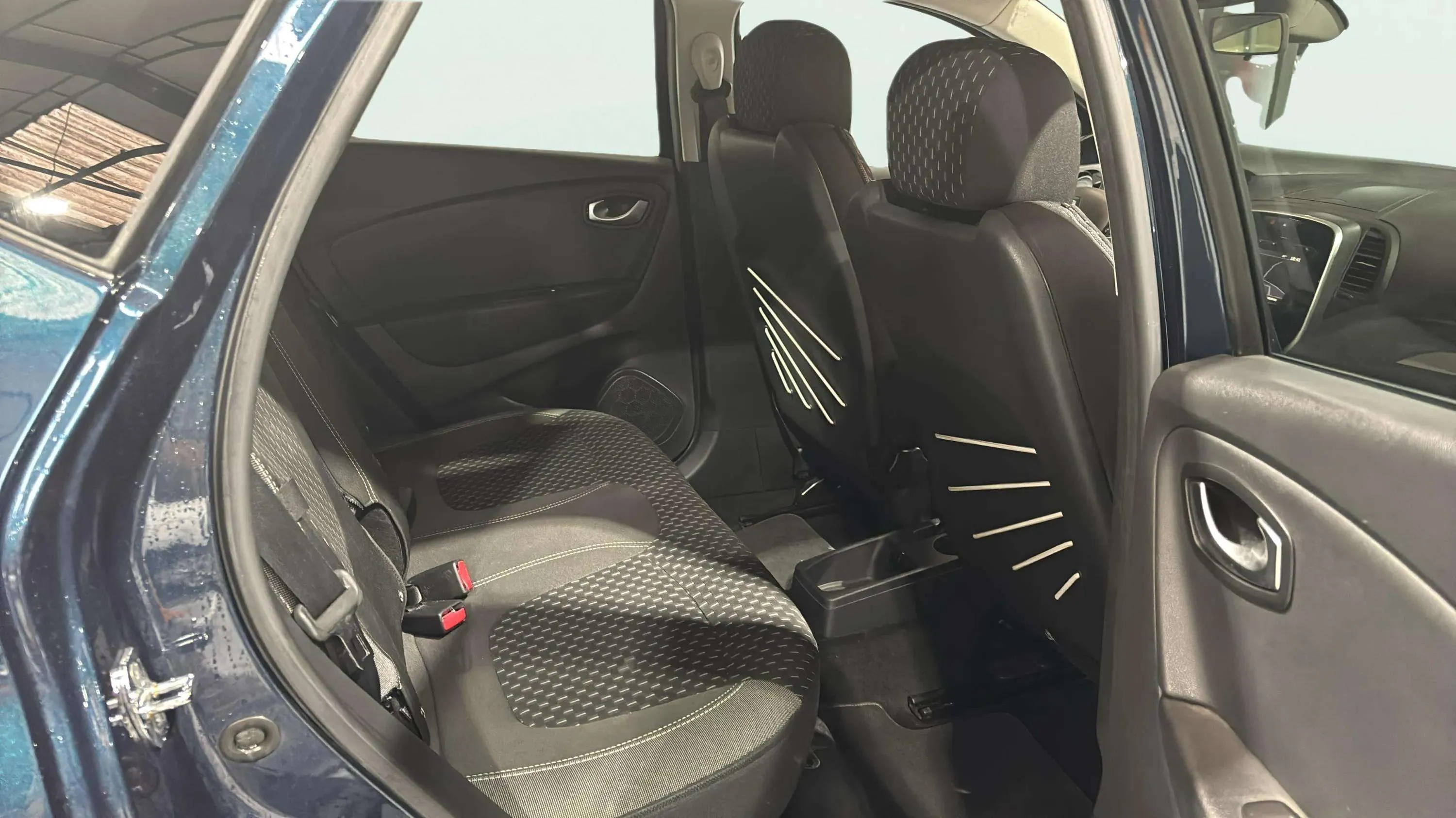 Renault Captur Zen TCe GPF - foto 22