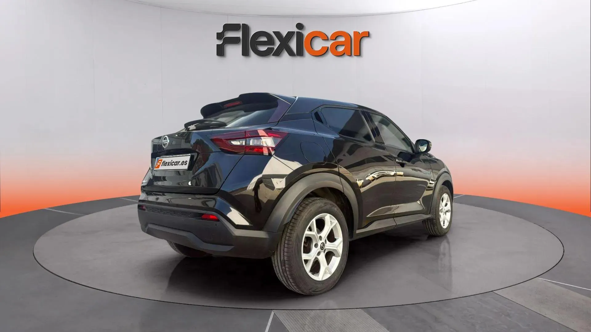 Nissan Juke DIG-T 6 M/T Acenta - foto 3