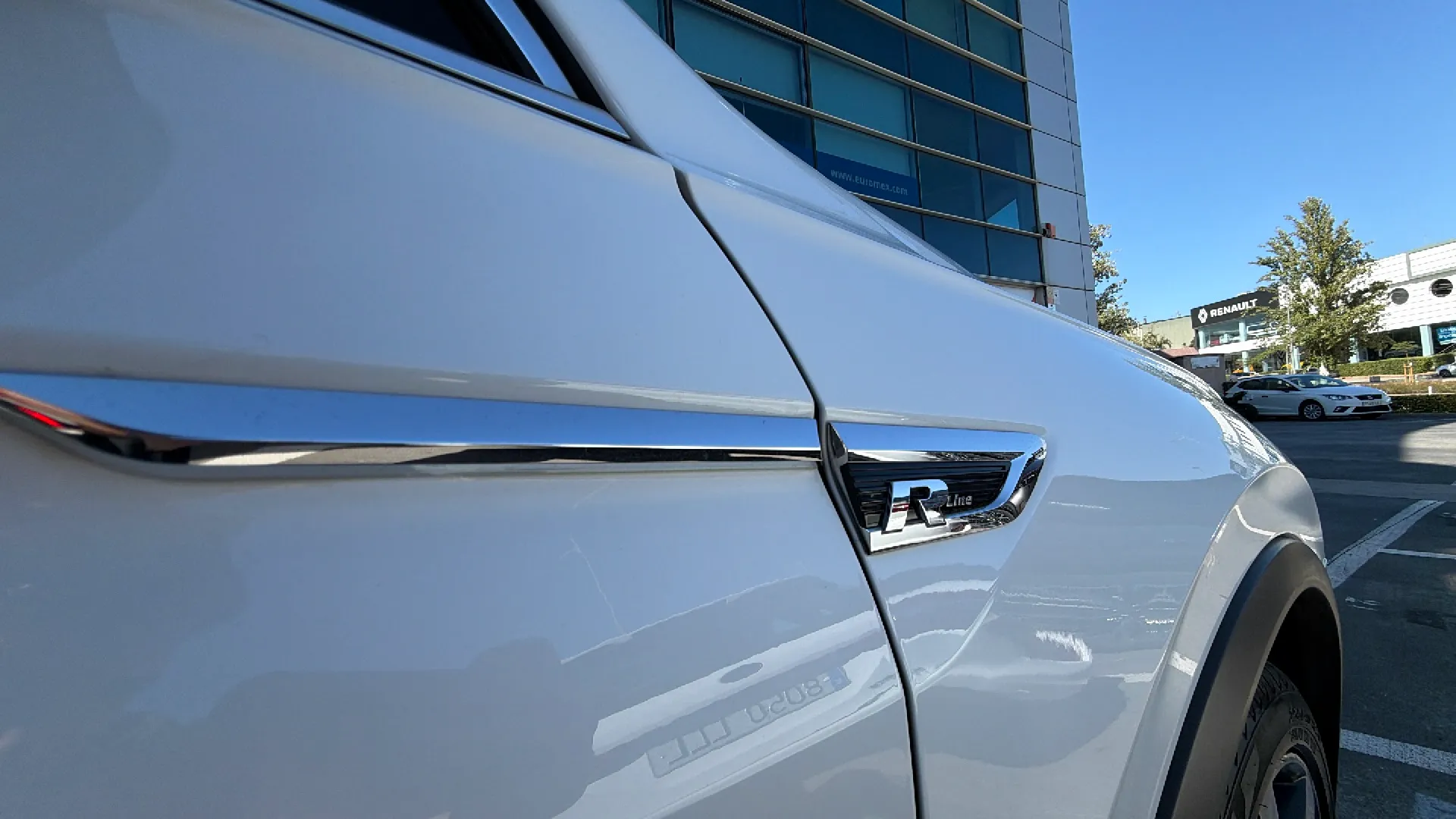 Volkswagen Tiguan R-Line 1.5 TSI DSG - foto 40