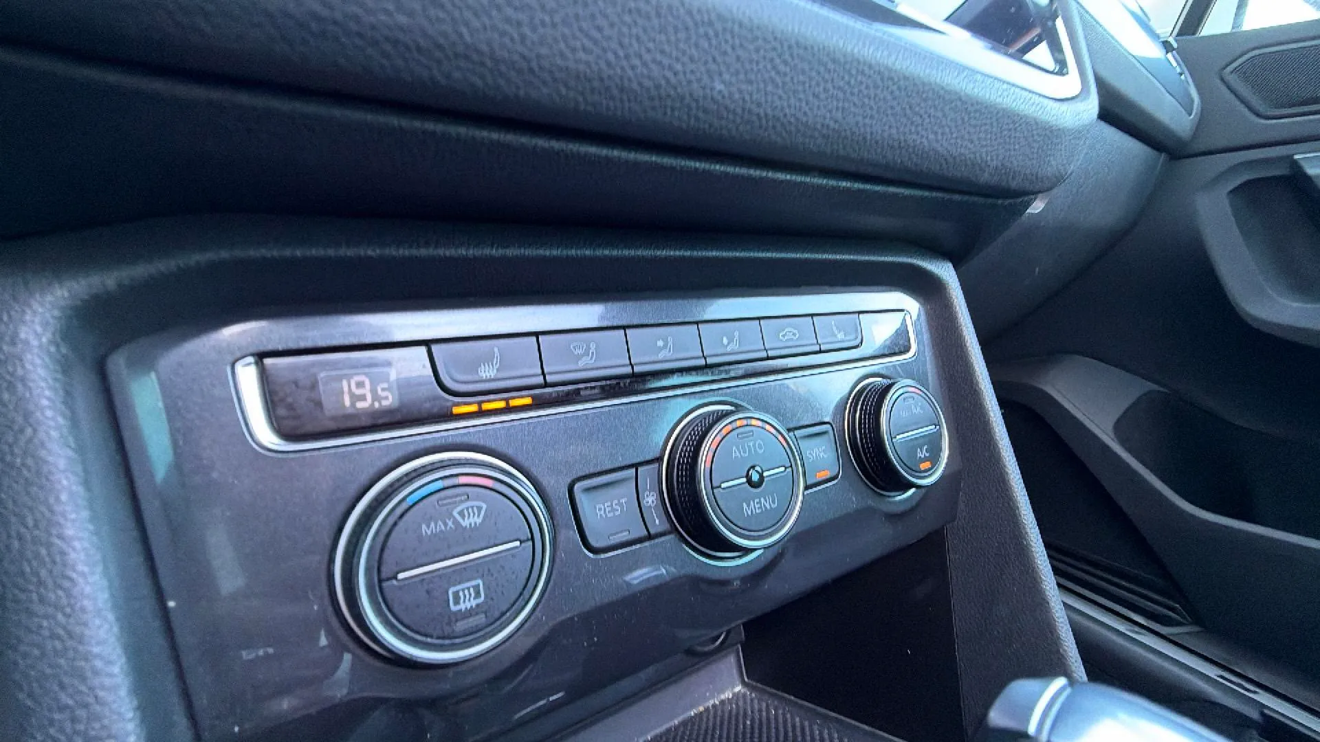 Volkswagen Tiguan R-Line 1.5 TSI DSG - foto 31