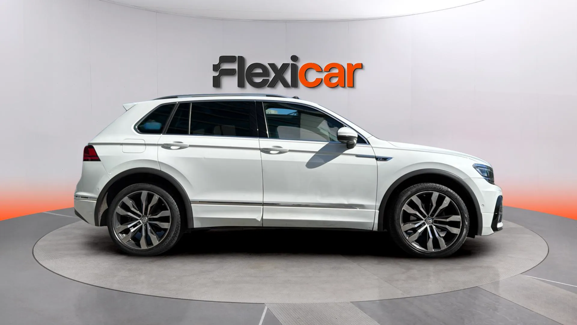 Volkswagen Tiguan R-Line 1.5 TSI DSG - foto 4