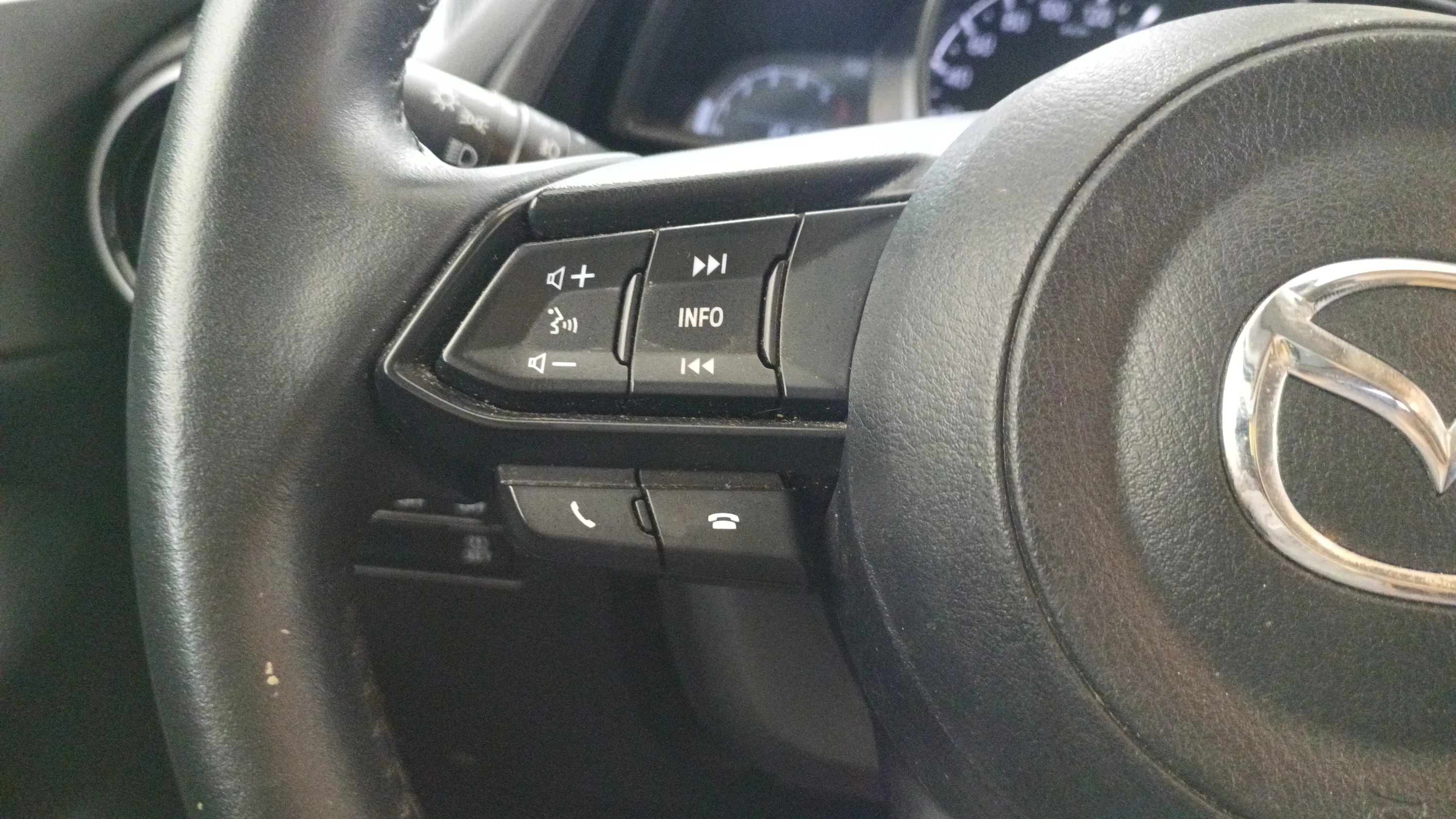 Mazda CX-3 1.8 D 2WD Evolution - foto 17