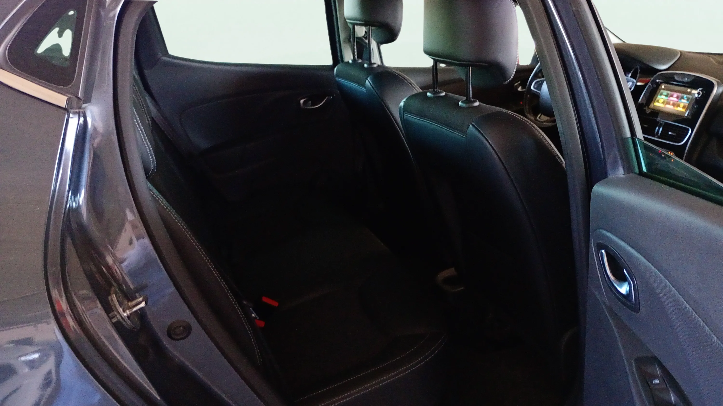 Renault Clio Zen TCe - foto 15