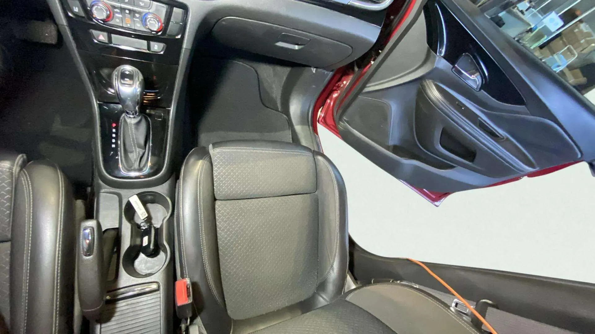 Opel Mokka 1.4 T 4x2 Innovation - foto 26