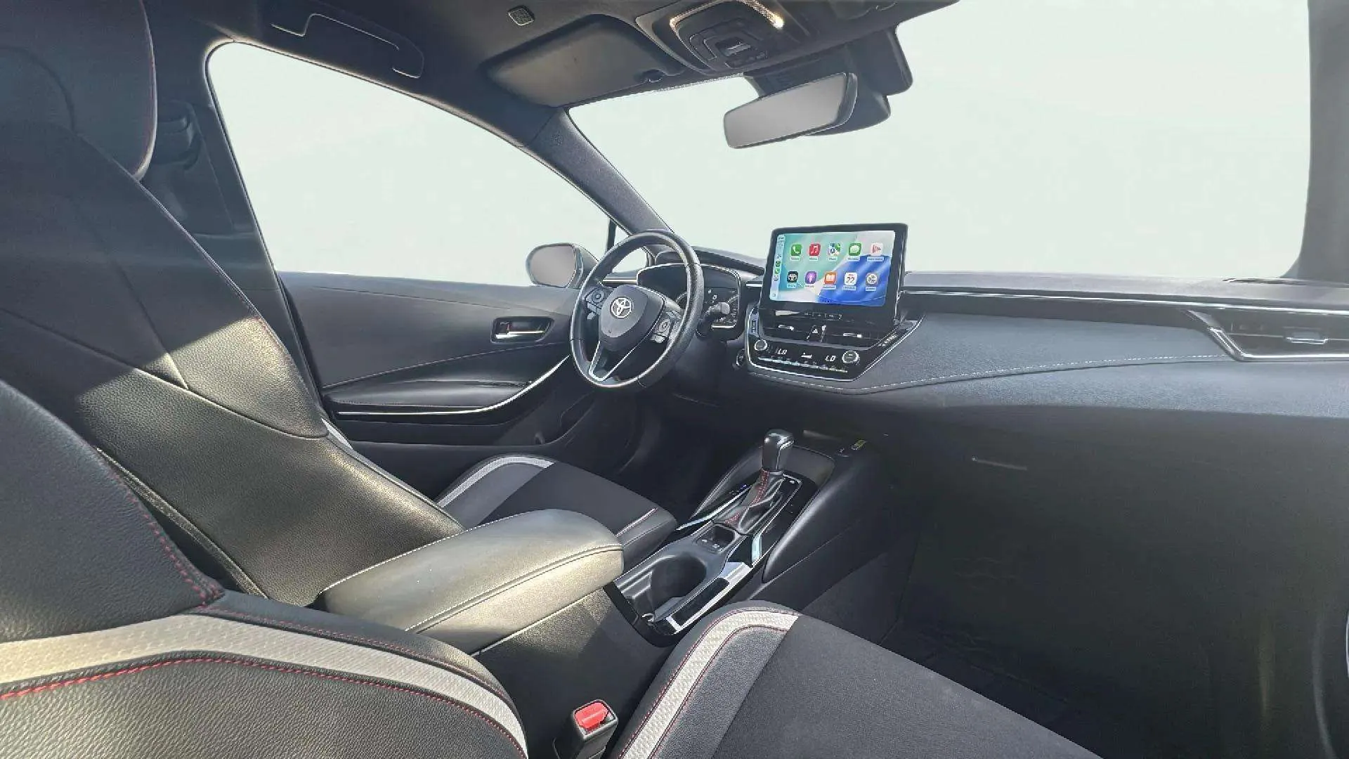 Toyota Corolla 200H GR-Sport - foto 12