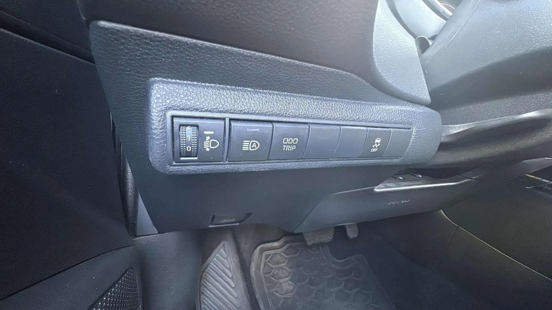 Toyota Corolla 200H GR-Sport - foto 25