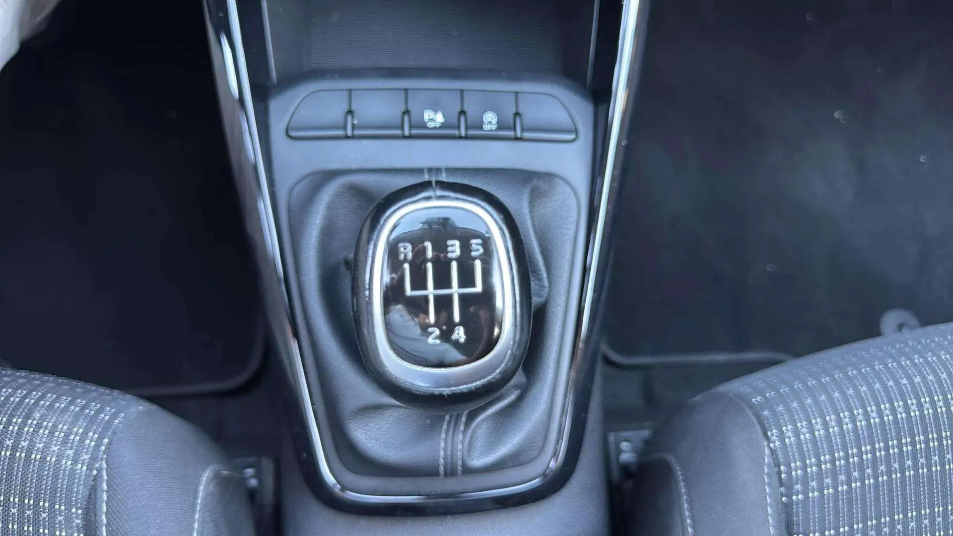 Kia Stonic 1.0 T-GDi Drive - foto 11