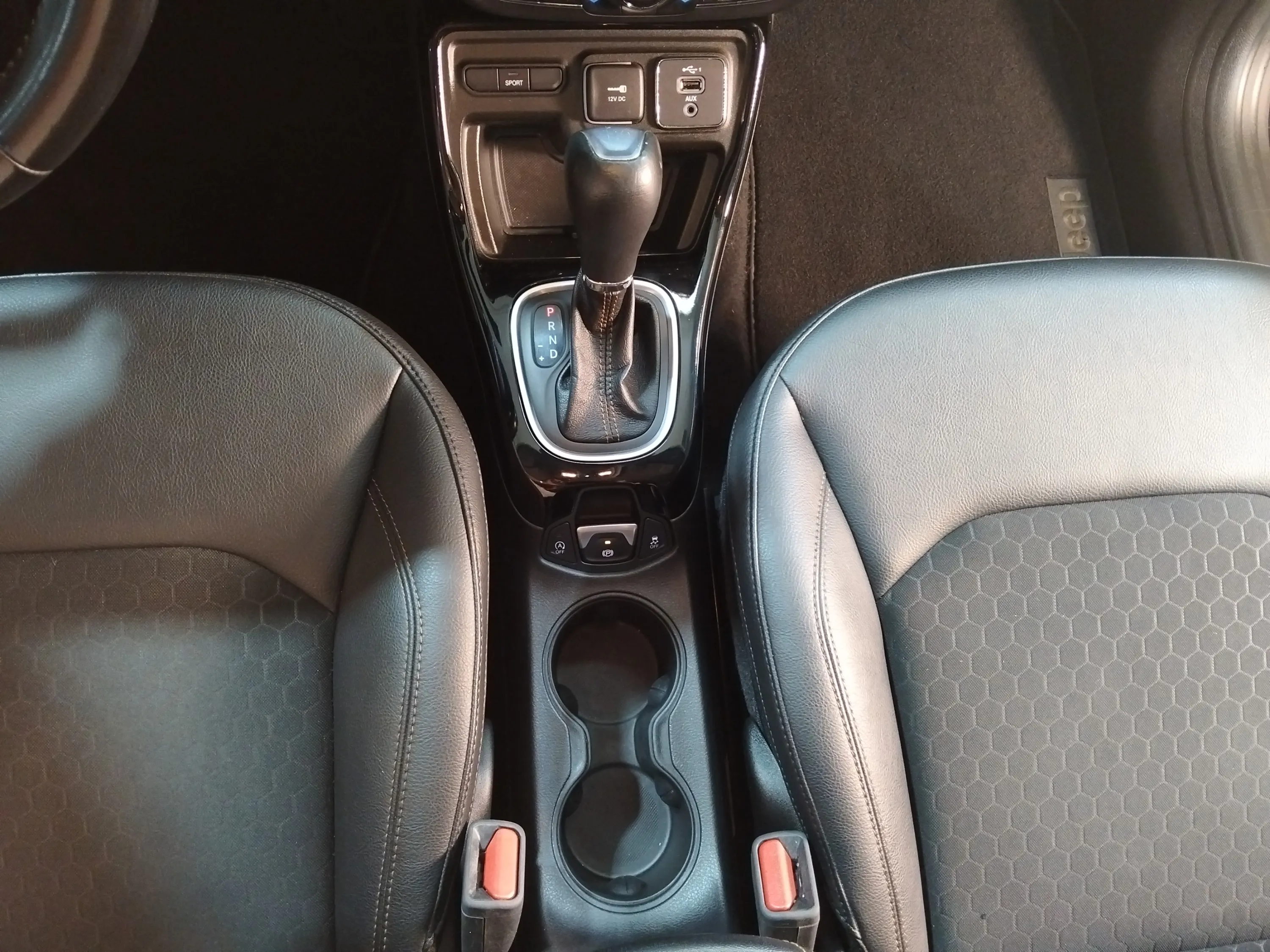 Jeep Compass 1.3 Gse S Ddct 4x2 - foto 20