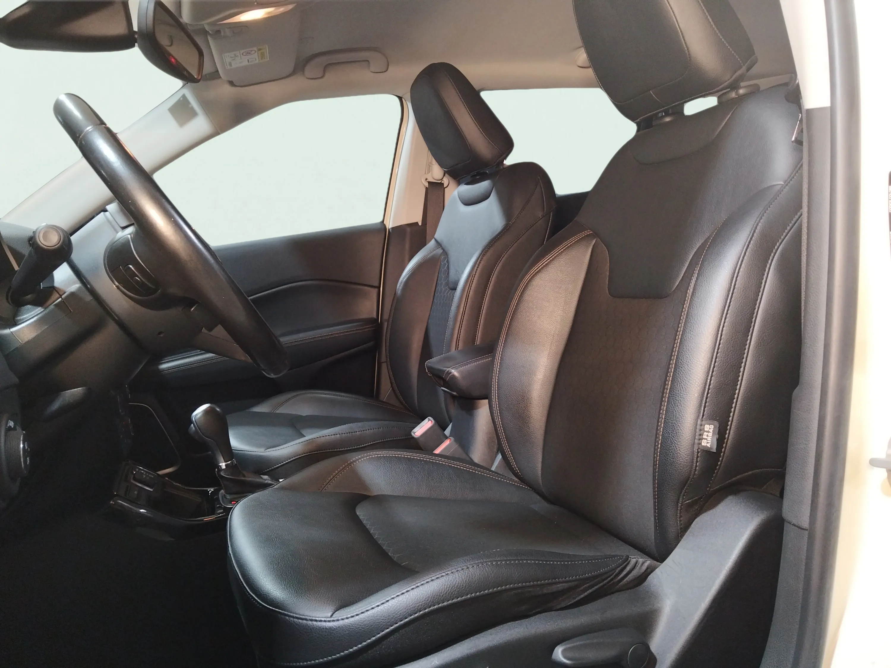 Jeep Compass 1.3 Gse S Ddct 4x2 - foto 14