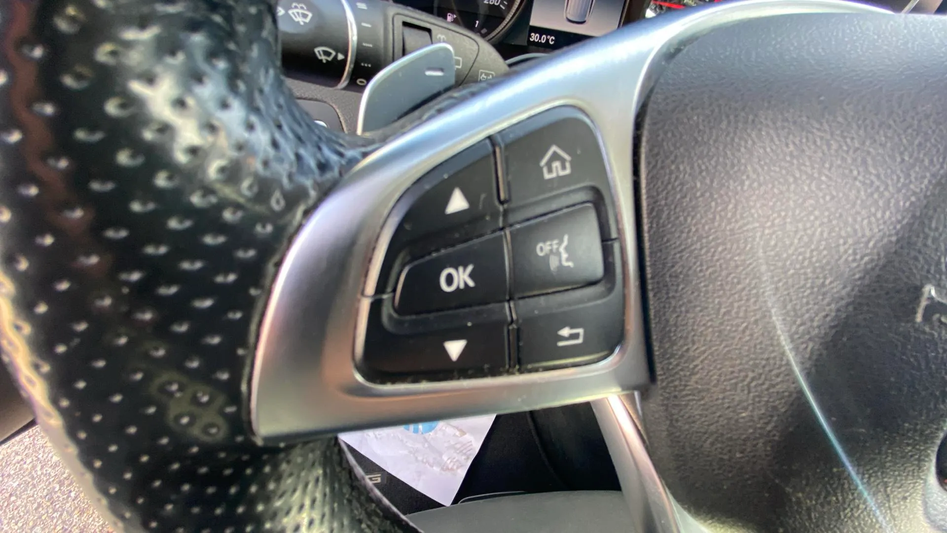 Mercedes-Benz GLC 220 d 4MATIC - foto 17