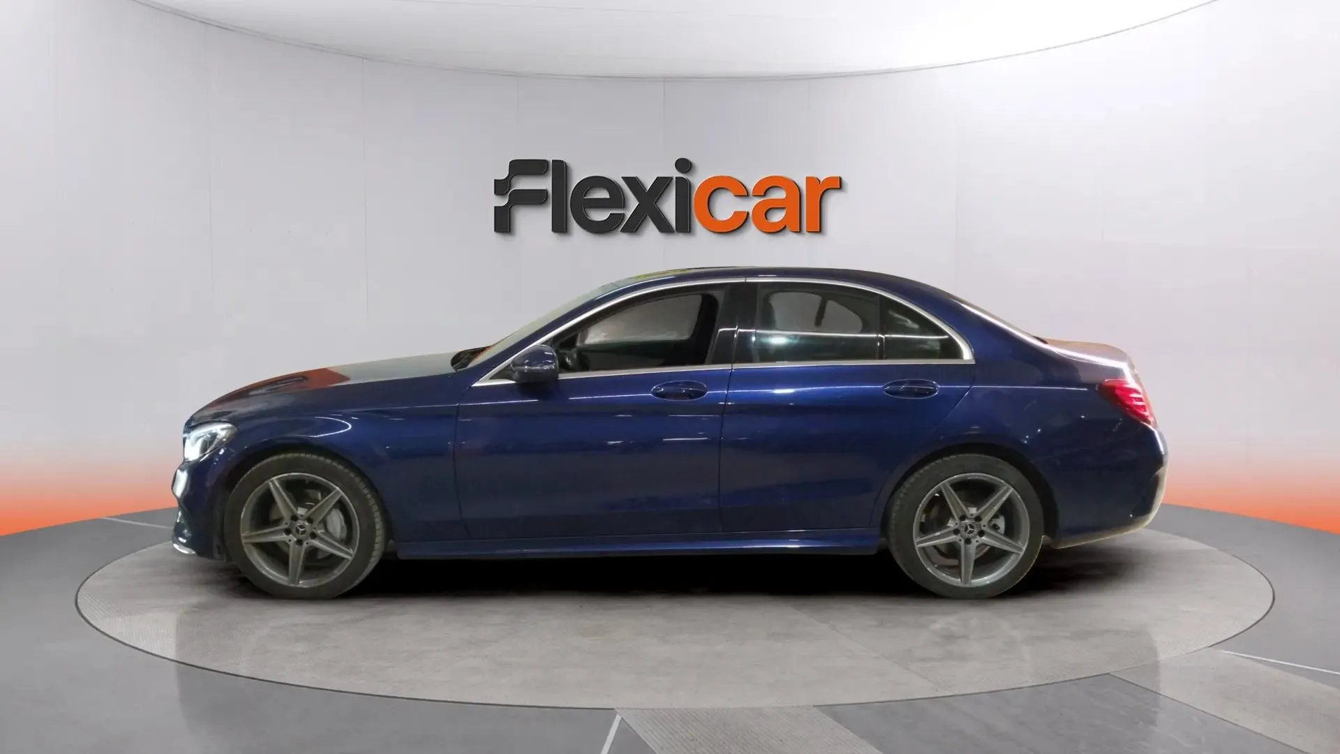 Mercedes-Benz Clase C C 220 d AMG Line - foto 3