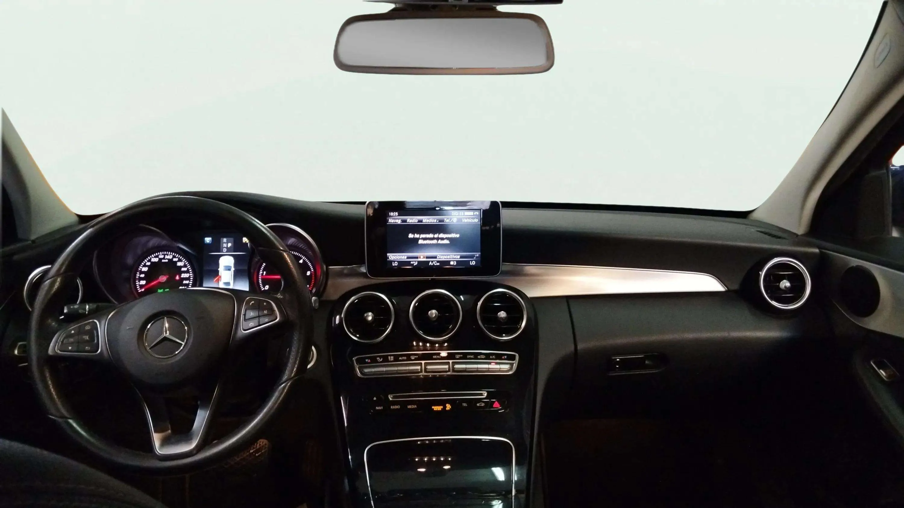 Mercedes-Benz Clase C C 220 d AMG Line - foto 10