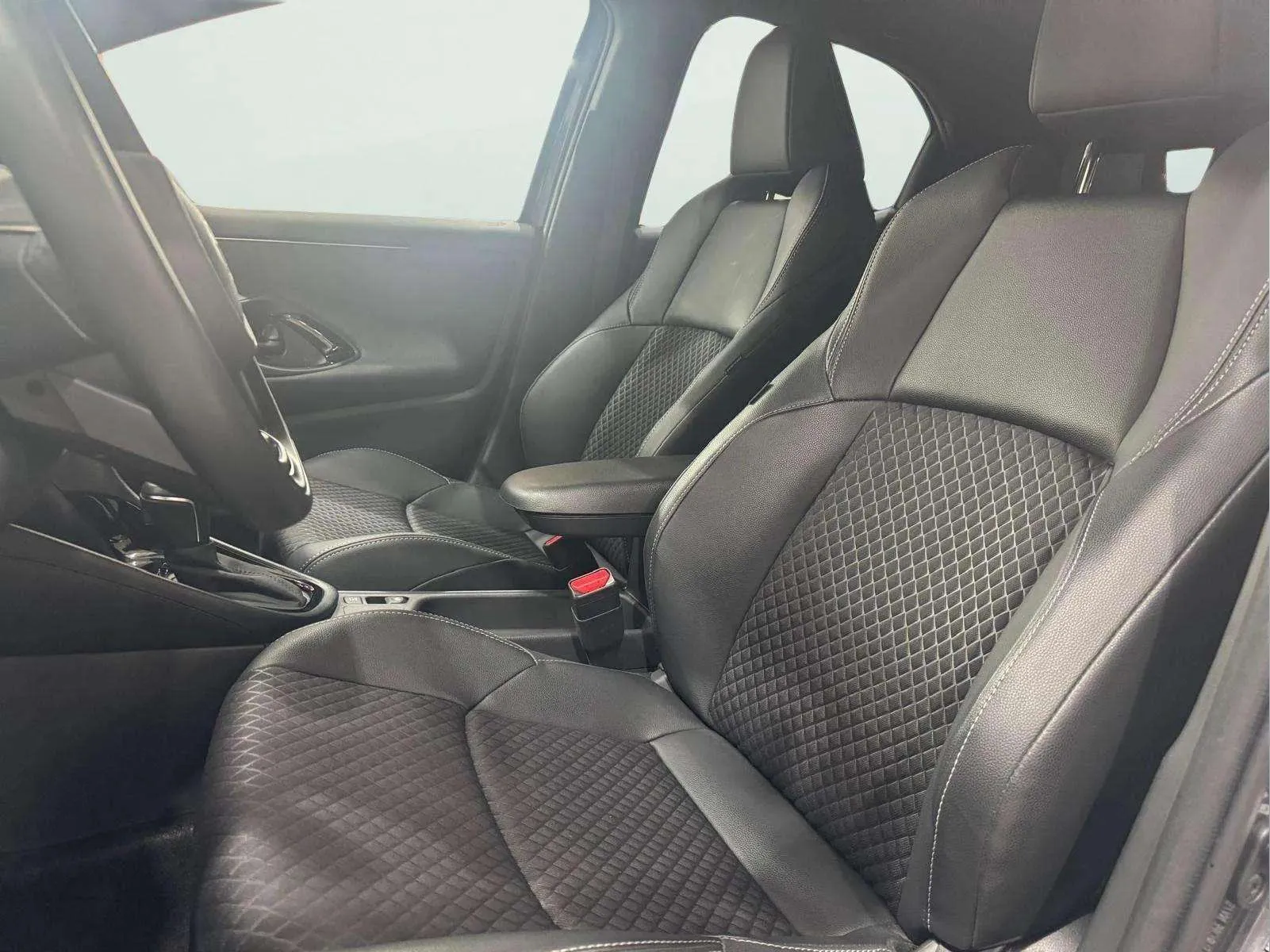 Toyota Yaris 1.5 120H Style - foto 13