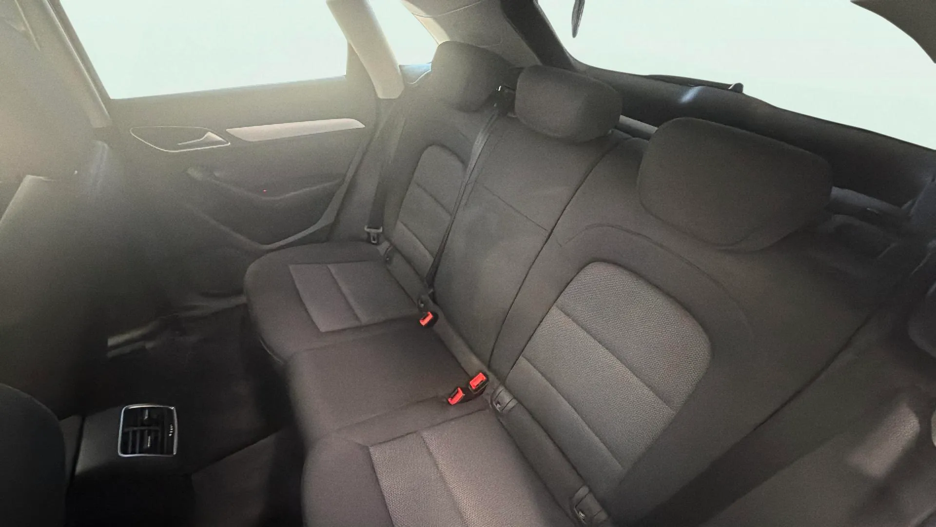 Audi Q3 2.0 TDI - foto 22