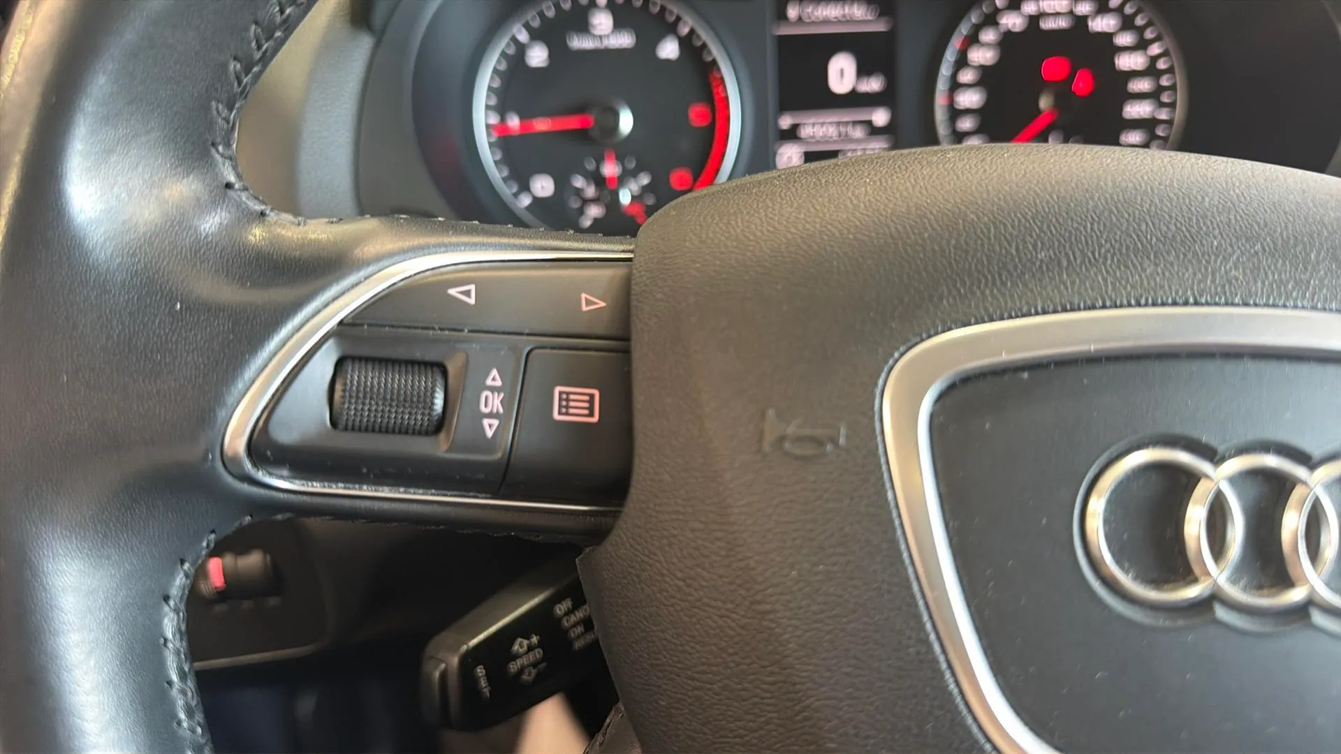 Audi Q3 2.0 TDI - foto 19