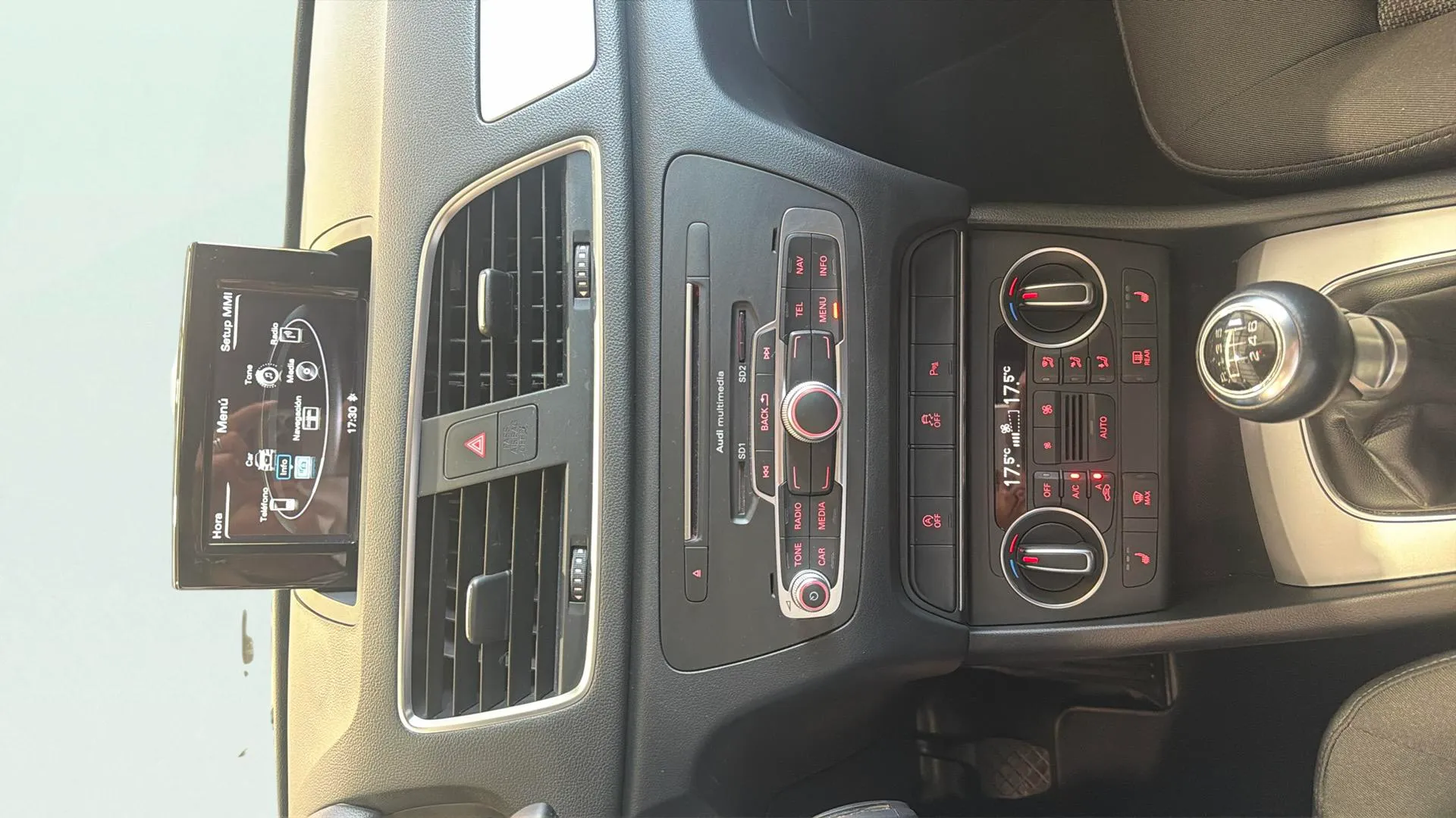Audi Q3 2.0 TDI - foto 18