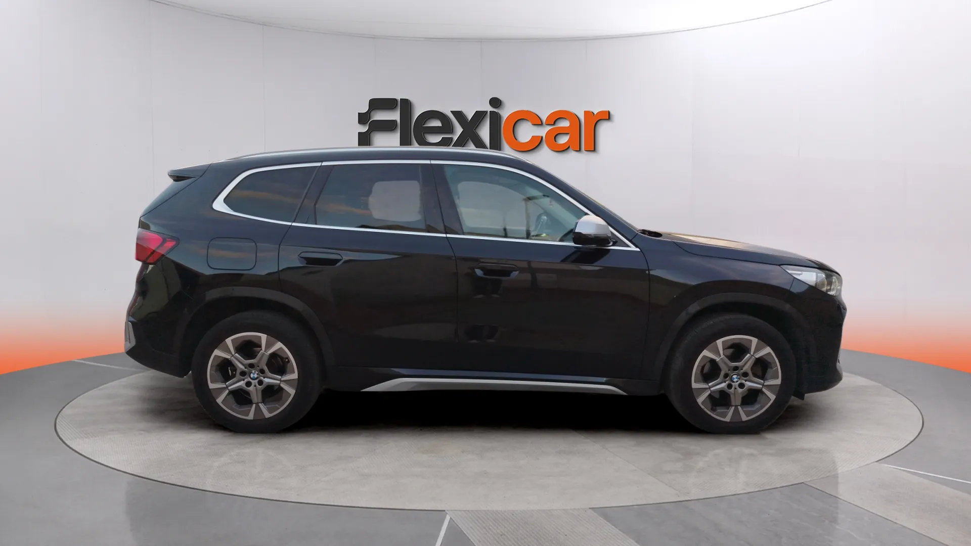 BMW X1 sDrive18i - foto 6