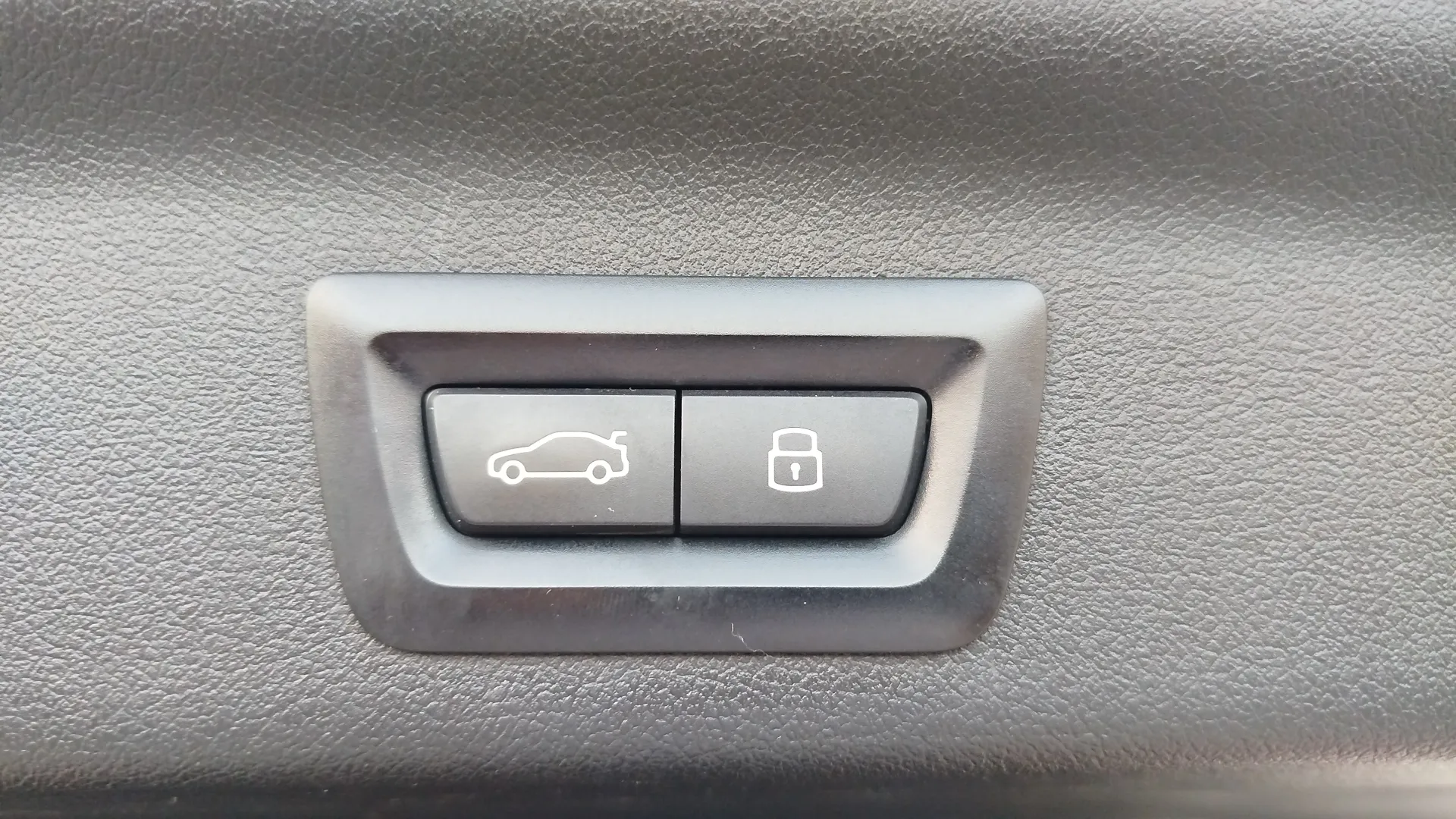 BMW X1 sDrive18i - foto 19