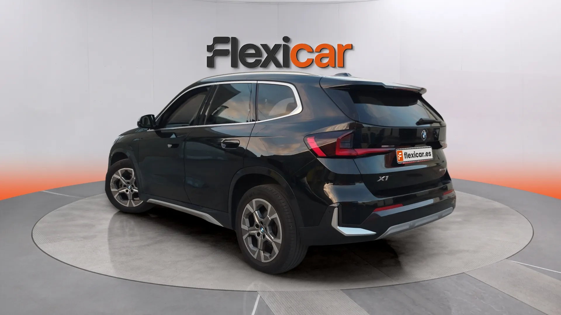 BMW X1 sDrive18i - foto 8