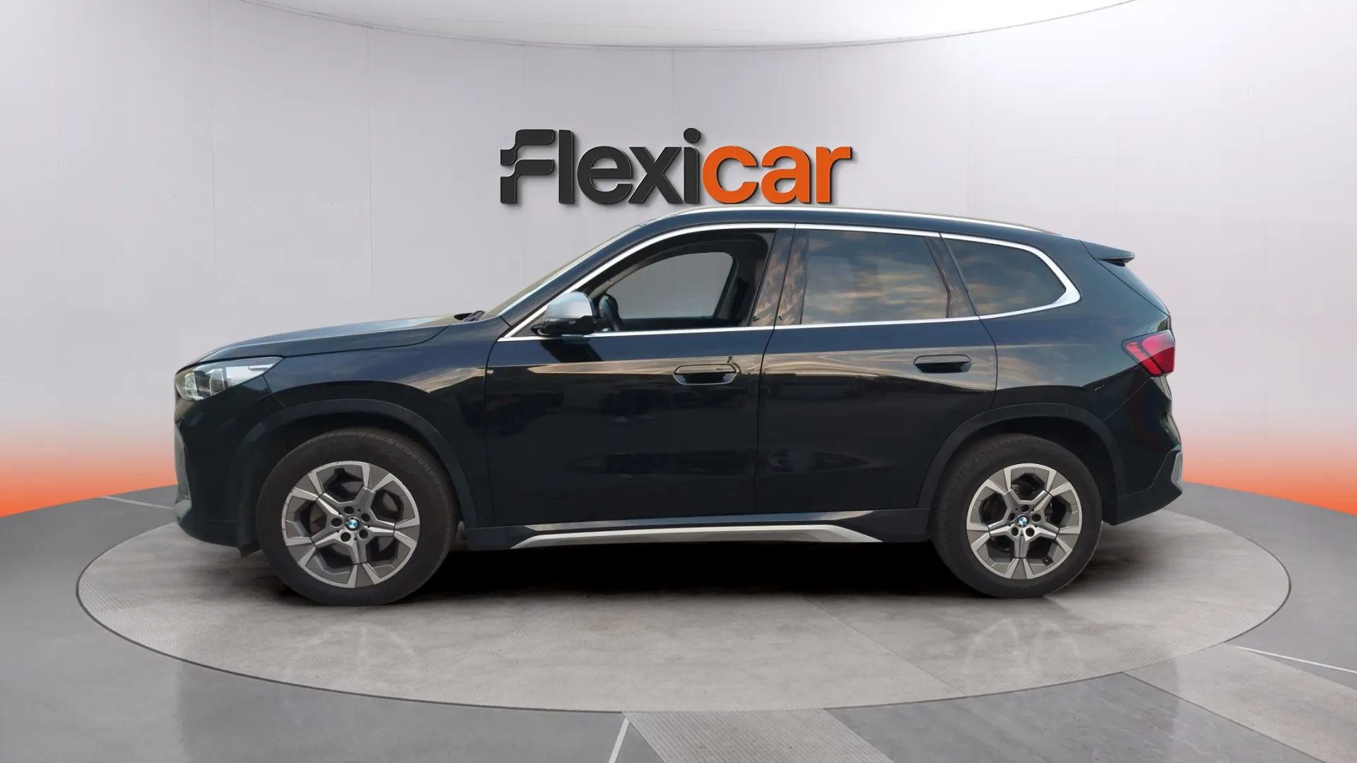 BMW X1 sDrive18i - foto 4