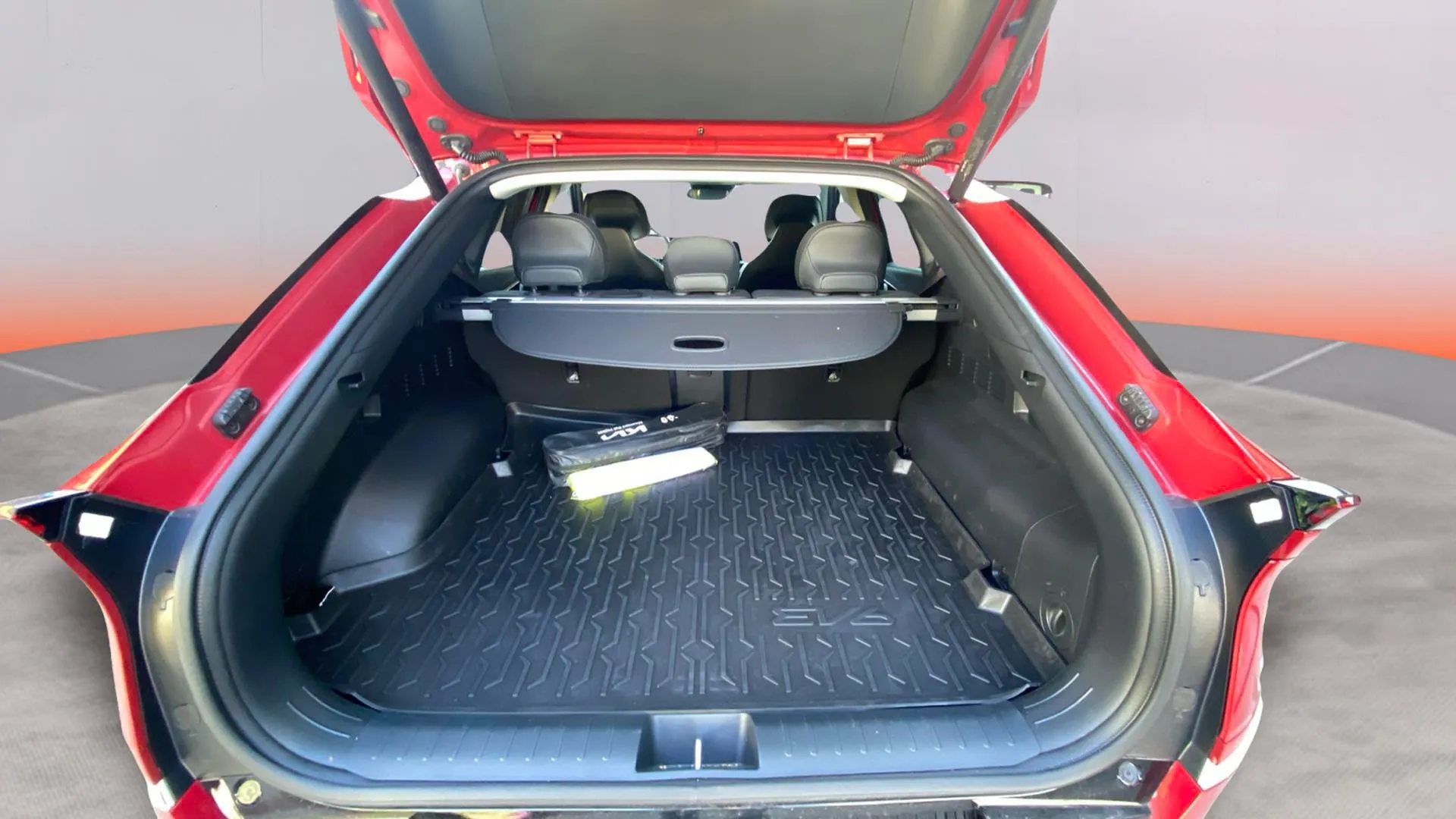 Kia EV6 Air 77 - foto 25