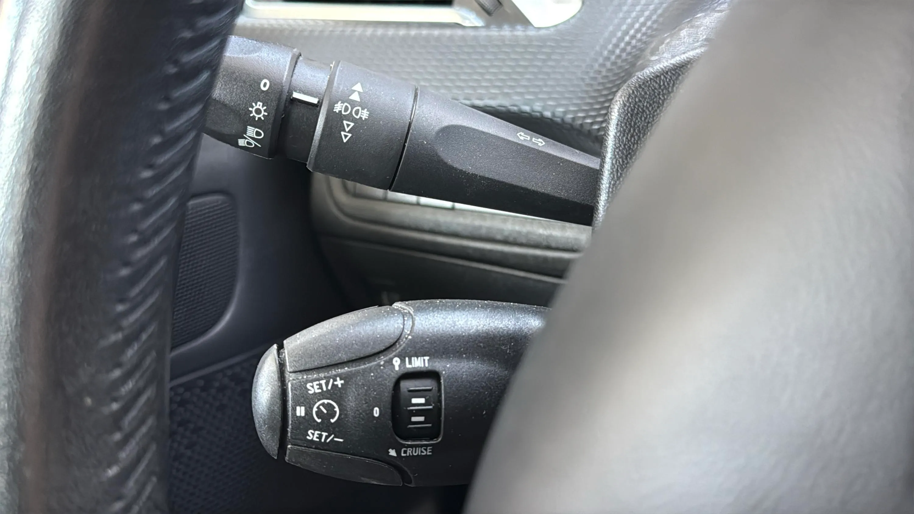 Peugeot 208 Style 1.6 BlueHDi - foto 21